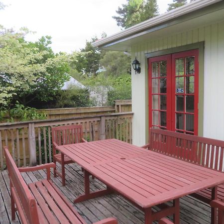 Twin Totara Cottage Upper Hutt Dış mekan fotoğraf