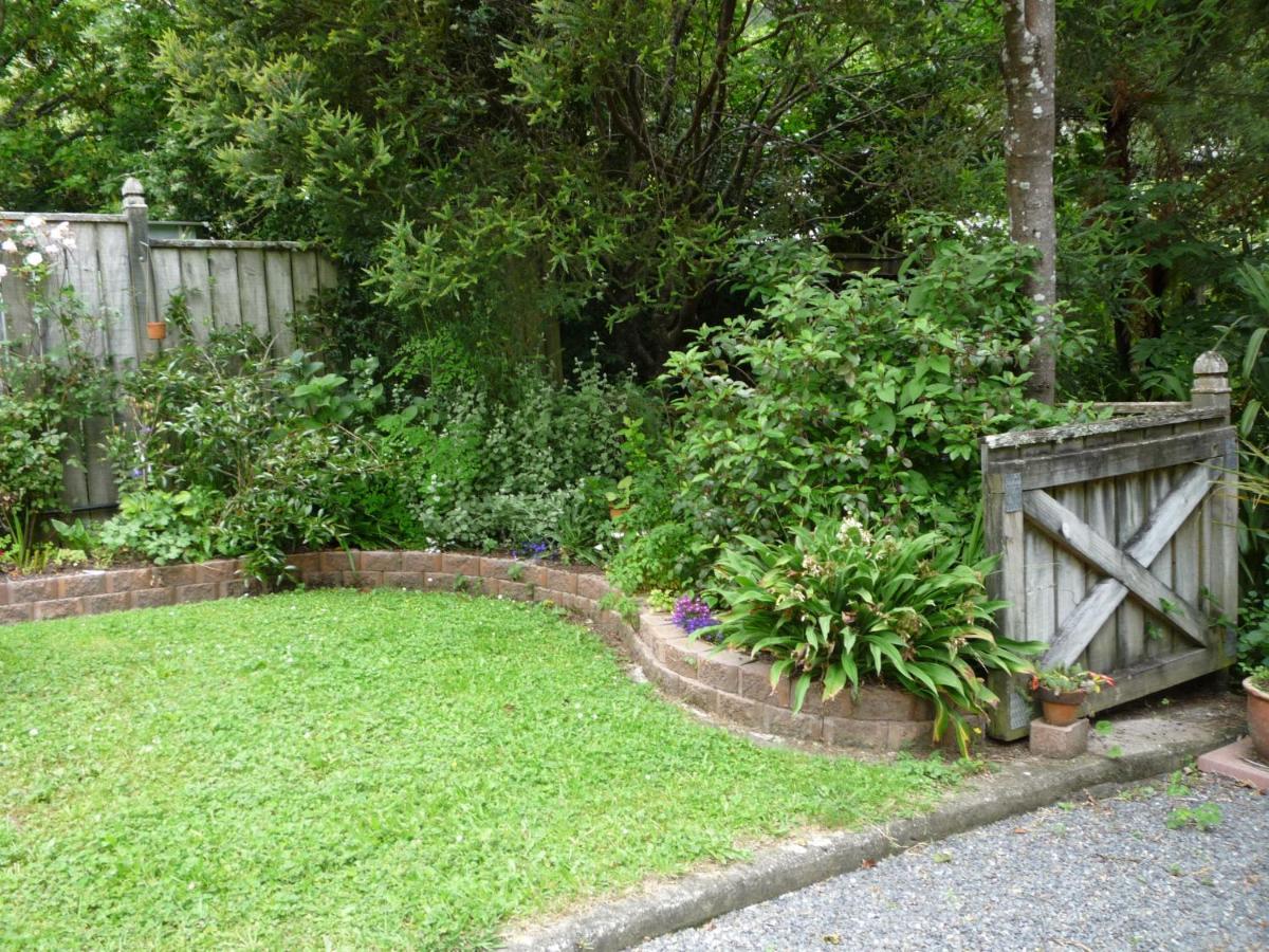 Twin Totara Cottage Upper Hutt Dış mekan fotoğraf