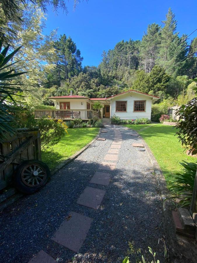 Twin Totara Cottage Upper Hutt Dış mekan fotoğraf