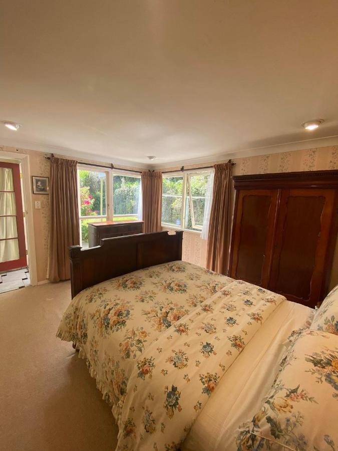 Twin Totara Cottage Upper Hutt Dış mekan fotoğraf